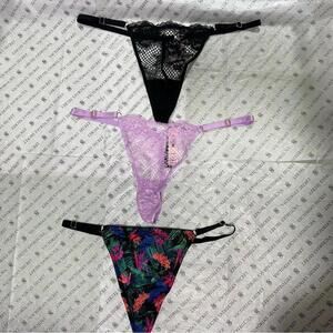 Victorias Secret Lace V-String Panty set